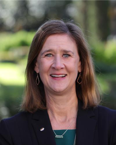 Robyn L. Driskell